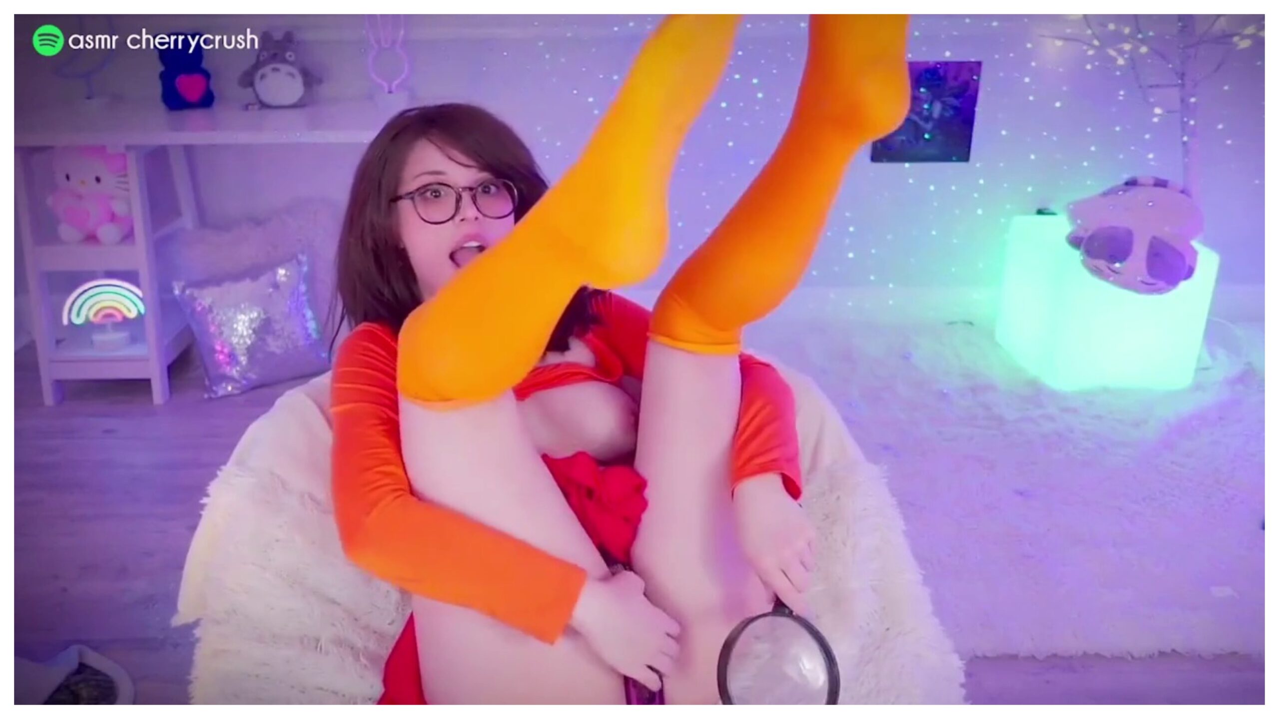 Cherry Crush ASMR Velma Ear Licking PPV Video Leaked